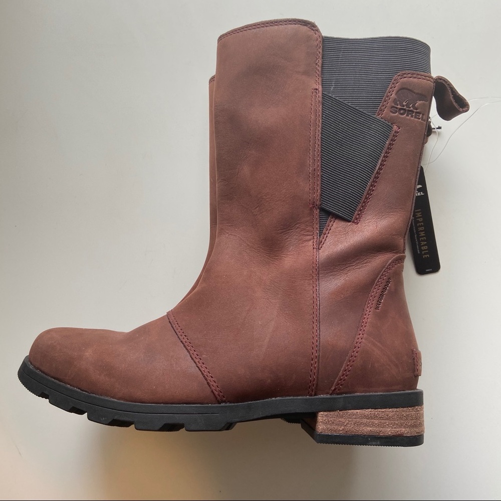 SOREL Emelie mid waterproof boots NWT